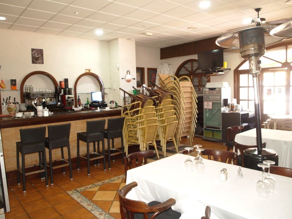 Restaurant/Bar for sale in Benalmadena - € 22,950 (Ref: 9428481)