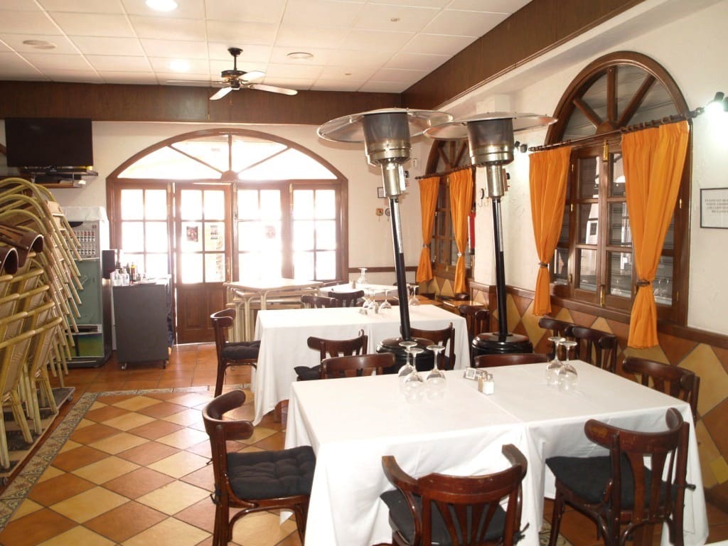 Restaurant/Bar for sale in Benalmadena - € 22,950 (Ref: 9428481)