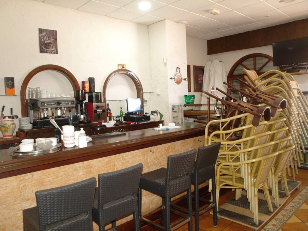 Restaurant/Bar for sale in Benalmadena - € 22,950 (Ref: 9428481)