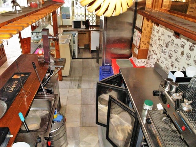 Restaurant/Bar for sale in Fuengirola - € 16,950 (Ref: 9428484)