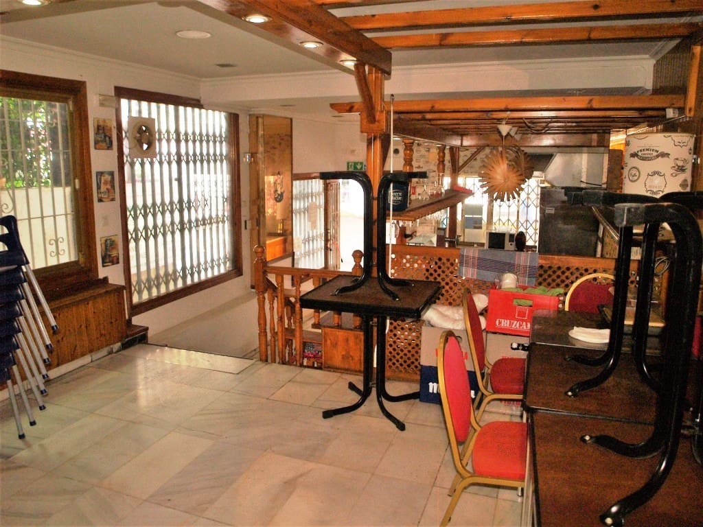 Restaurant/Bar for sale in Fuengirola - € 16,950 (Ref: 9428484)