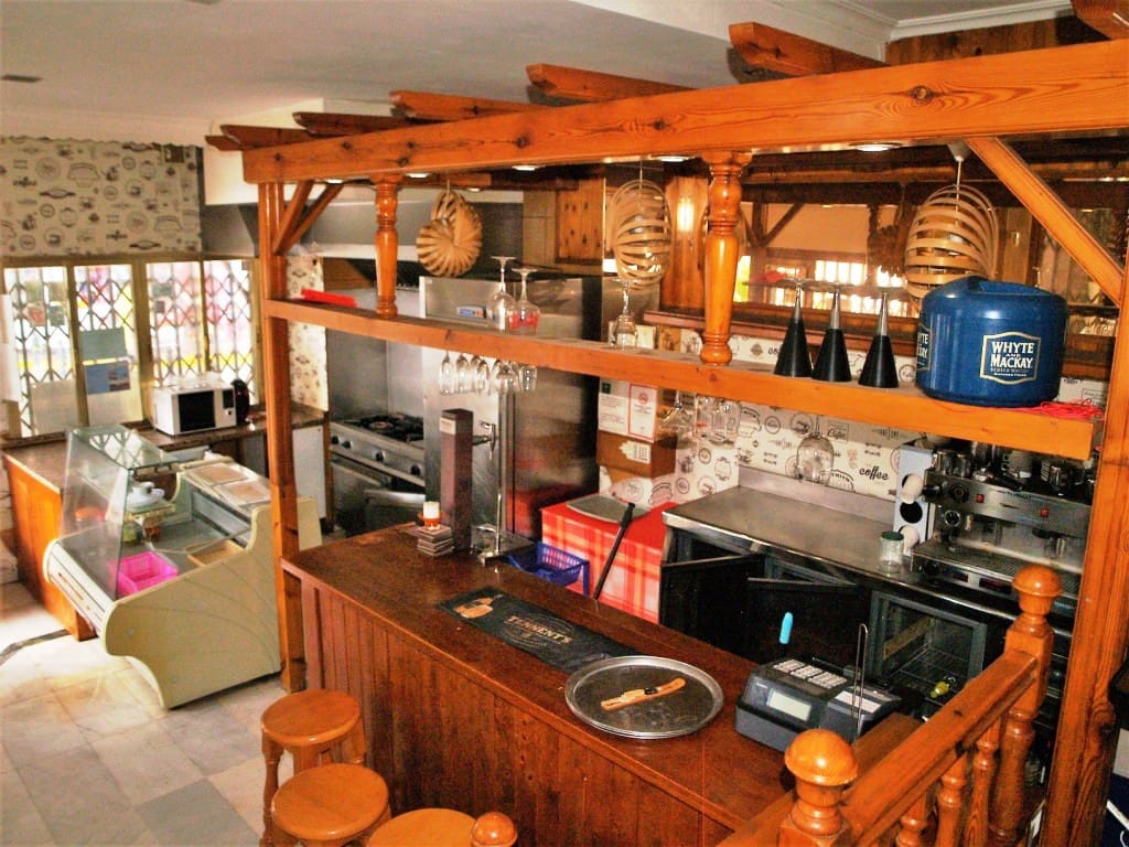 Restaurant/Bar for sale in Fuengirola - € 16,950 (Ref: 9428484)