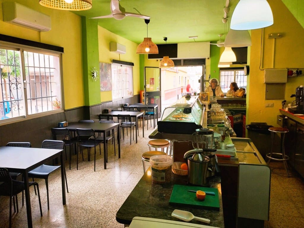 Restaurant/Bar for sale in Fuengirola - € 15,950 (Ref: 9428485)