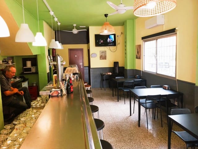 Restaurant/Bar for sale in Fuengirola - € 15,950 (Ref: 9428485)