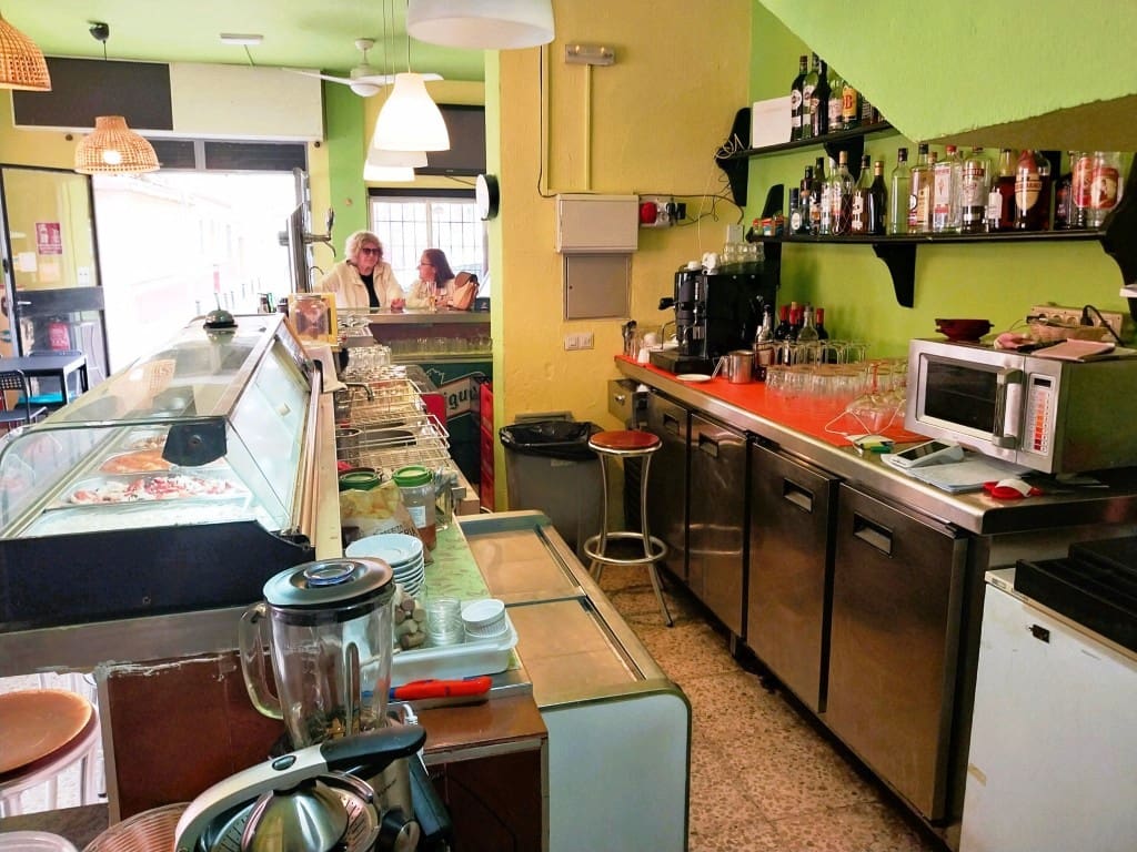 Restaurant/Bar for sale in Fuengirola - € 15,950 (Ref: 9428485)