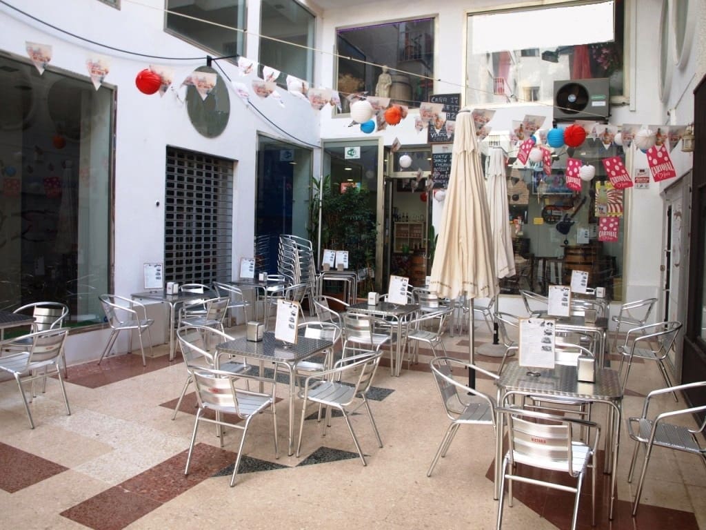 Restaurant/Bar for sale in Torremolinos - € 13,950 (Ref: 9428489)