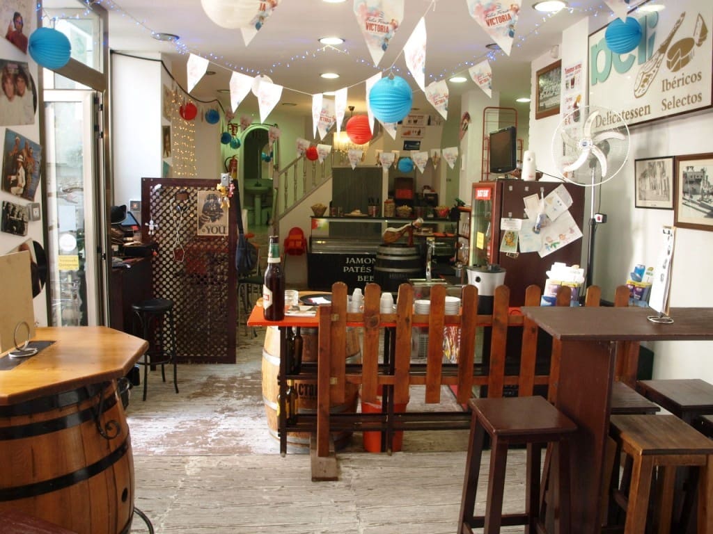 Restaurant/Bar for sale in Torremolinos - € 13,950 (Ref: 9428489)