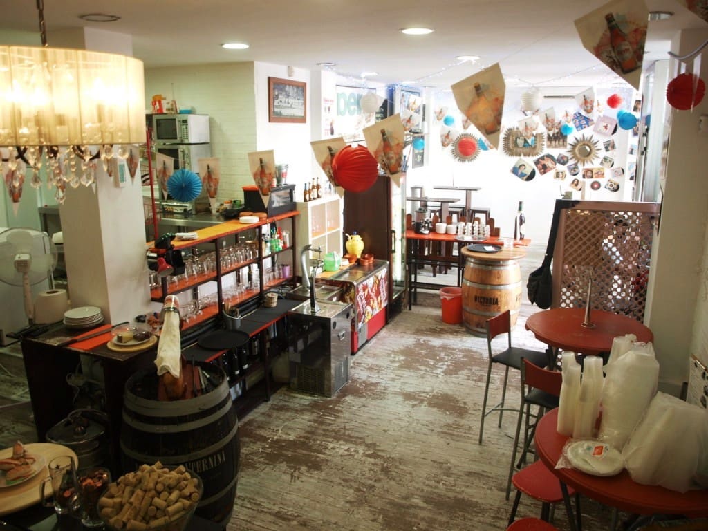 Restaurant/Bar for sale in Torremolinos - € 13,950 (Ref: 9428489)