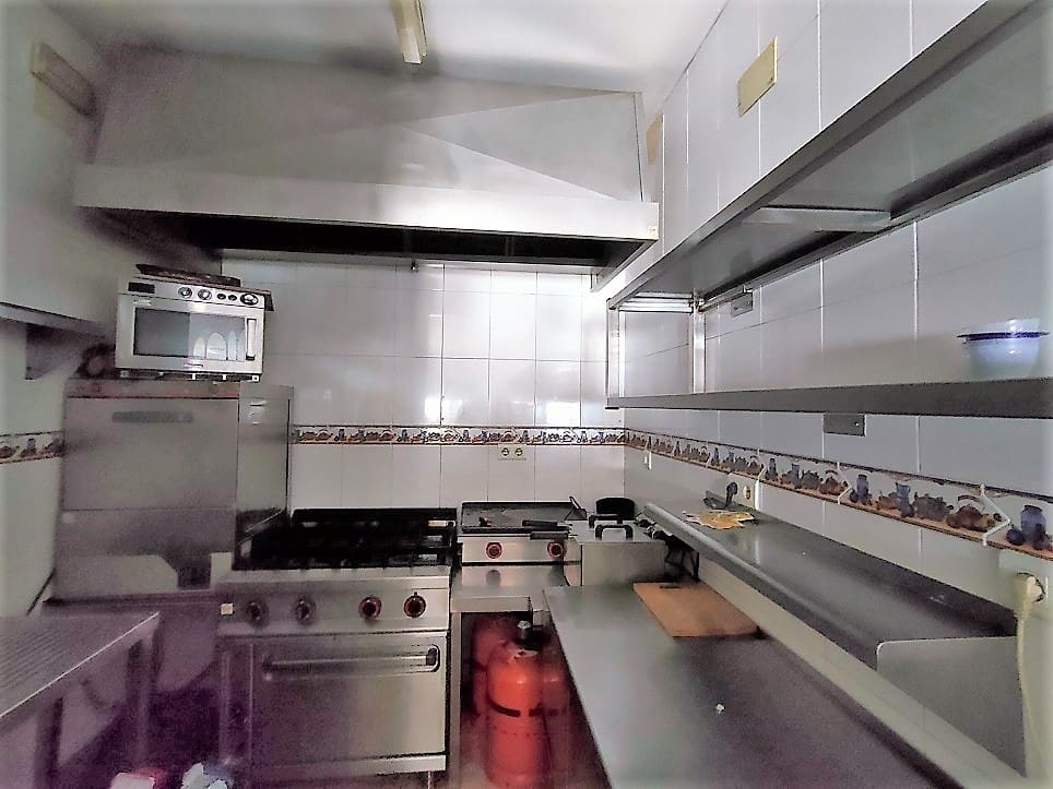 Restaurant/Bar for sale in Benalmadena - € 9,950 (Ref: 9428490)