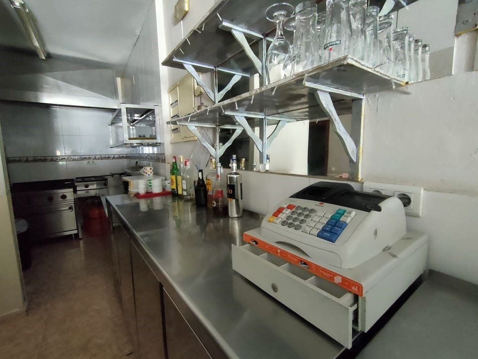 Restaurant/Bar for sale in Benalmadena - € 9,950 (Ref: 9428490)