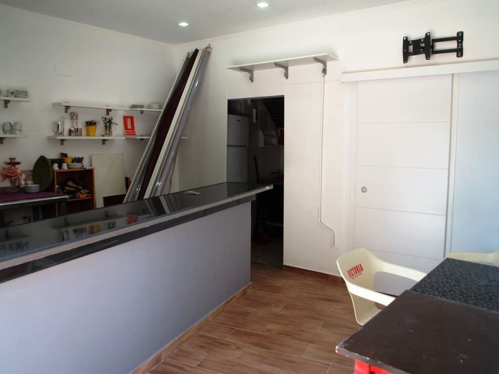 Restaurant/Bar for sale in Fuengirola - € 8,950 (Ref: 9428492)