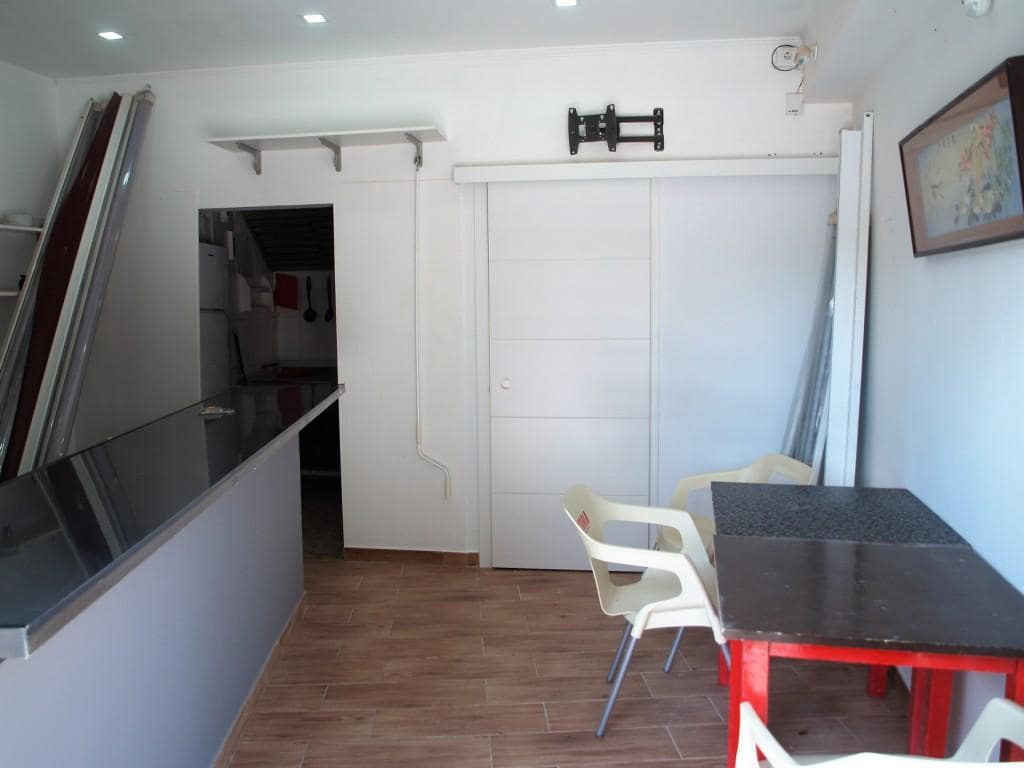 Restaurant/Bar for sale in Fuengirola - € 8,950 (Ref: 9428492)