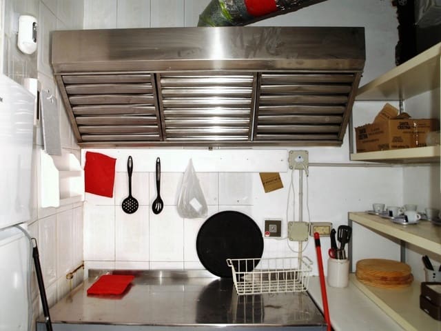 Restaurant/Bar for sale in Fuengirola - € 8,950 (Ref: 9428492)