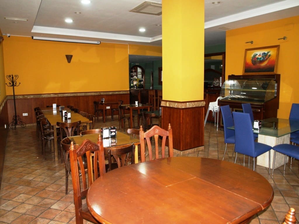 Restaurant/Bar for sale in Fuengirola - € 6,950 (Ref: 9428493)