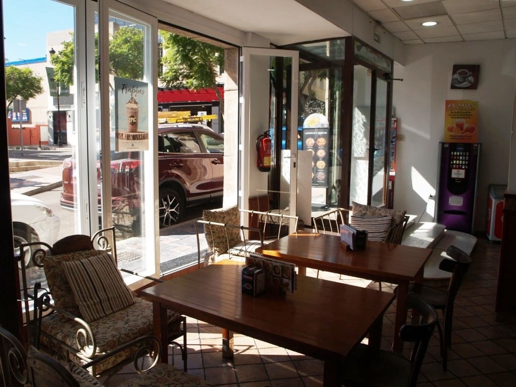 Restaurant/Bar for sale in Fuengirola - € 6,950 (Ref: 9428493)