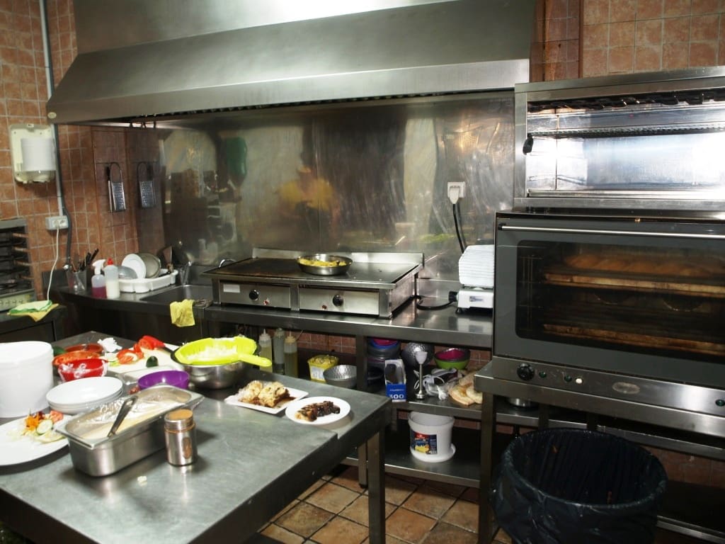 Restaurant/Bar for sale in Fuengirola - € 6,950 (Ref: 9428493)