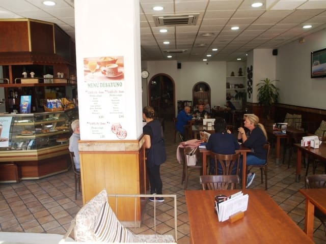 Restaurant/Bar for sale in Fuengirola - € 6,950 (Ref: 9428493)