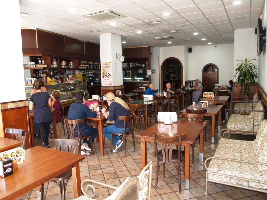 Restaurant/Bar for sale in Fuengirola - € 6,950 (Ref: 9428493)