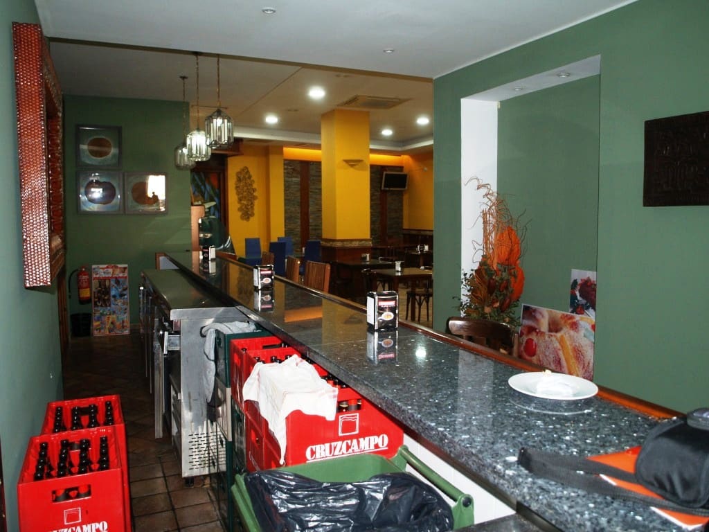 Restaurant/Bar for sale in Fuengirola - € 6,950 (Ref: 9428493)