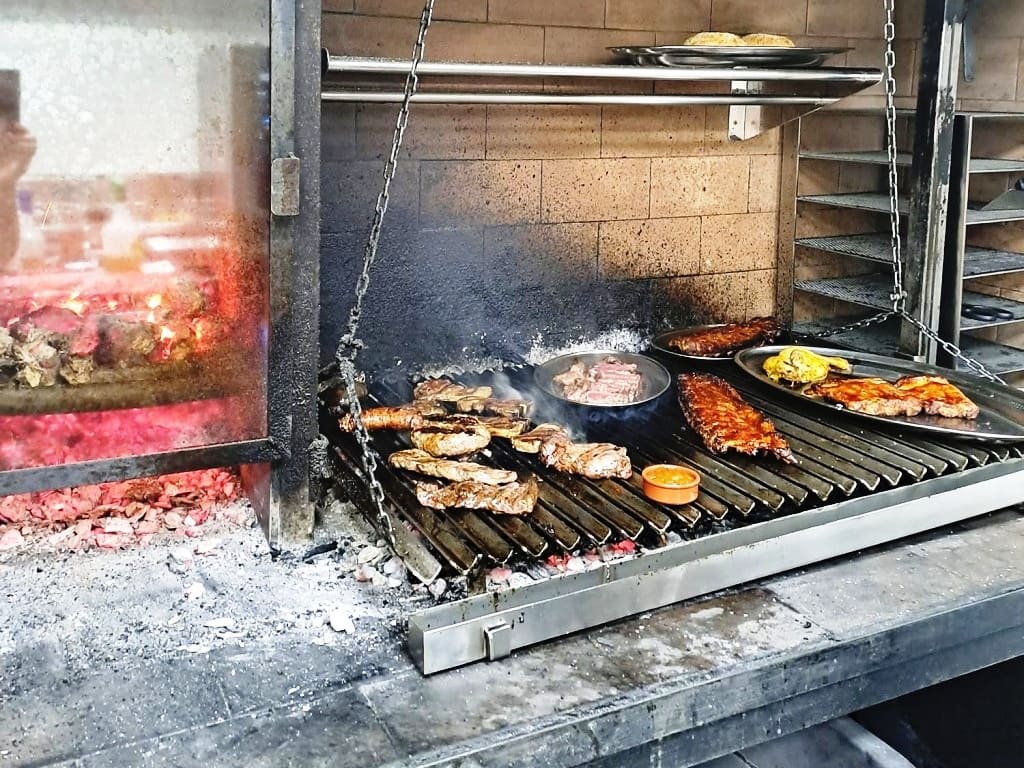 Restaurant/Bar for sale in Mijas Costa - € 2,000,000 (Ref: 9428494)