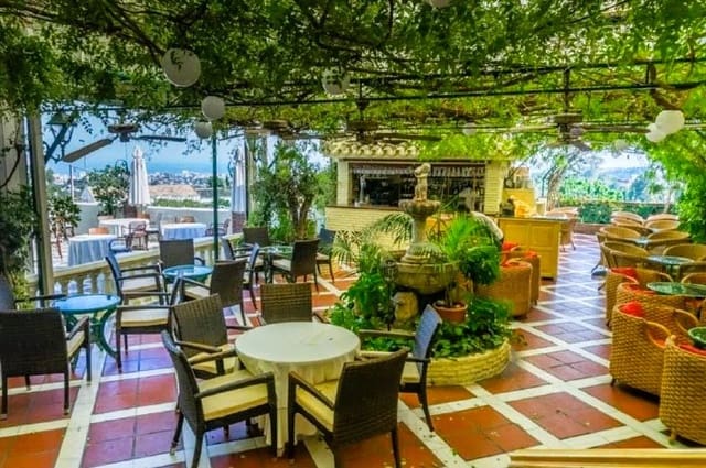 Restaurant/Bar for sale in Mijas Costa, Mijas - € 1,300,000 (Ref: 9428495)