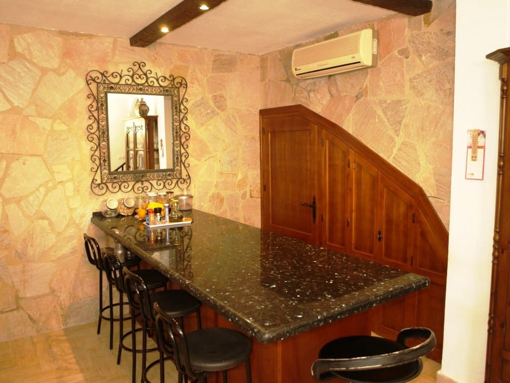 Restaurant/Bar for sale in Mijas Costa - € 550,000 (Ref: 9428509)