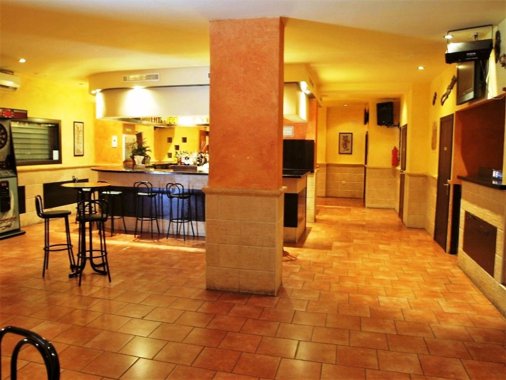 Restaurant/Bar for sale in Fuengirola - € 495,000 (Ref: 9428511)