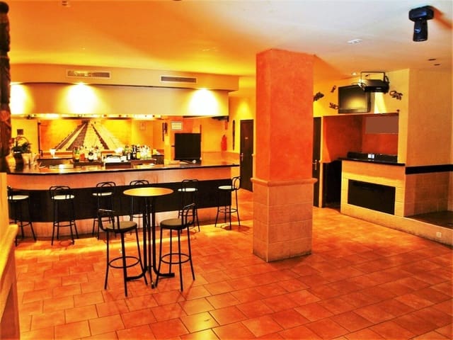 Restaurant/Bar for sale in Fuengirola - € 495,000 (Ref: 9428511)