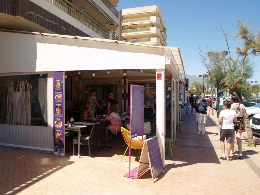 Restaurant/Bar for sale in Fuengirola - € 450,000 (Ref: 9428516)