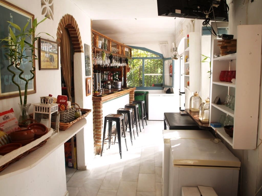 Restaurant/Bar for sale in Mijas Costa - € 300,000 (Ref: 9428517)