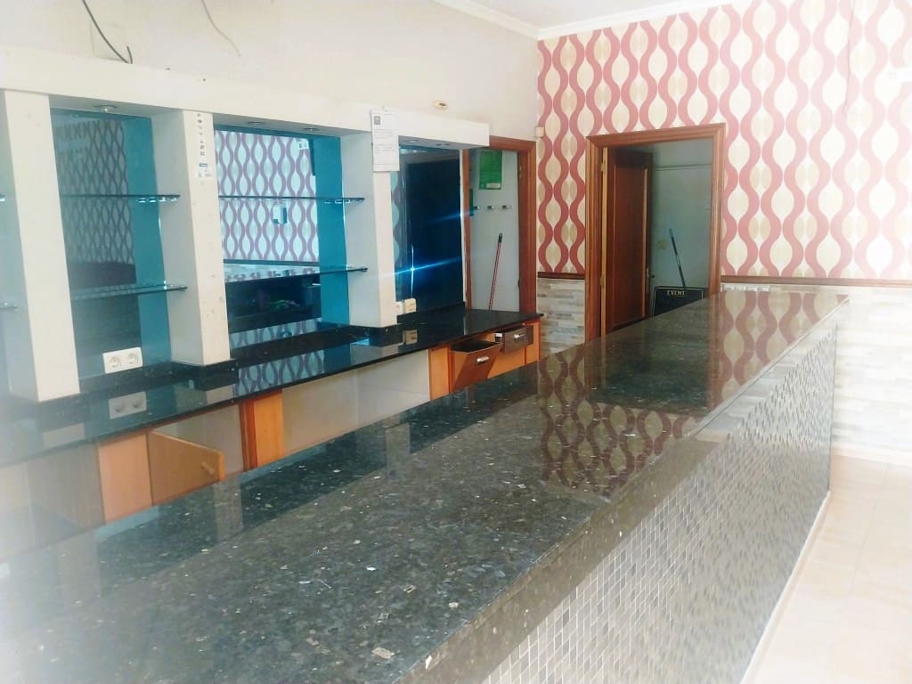 Restaurant/Bar for sale in Fuengirola - € 19,950 (Ref: 9487162)