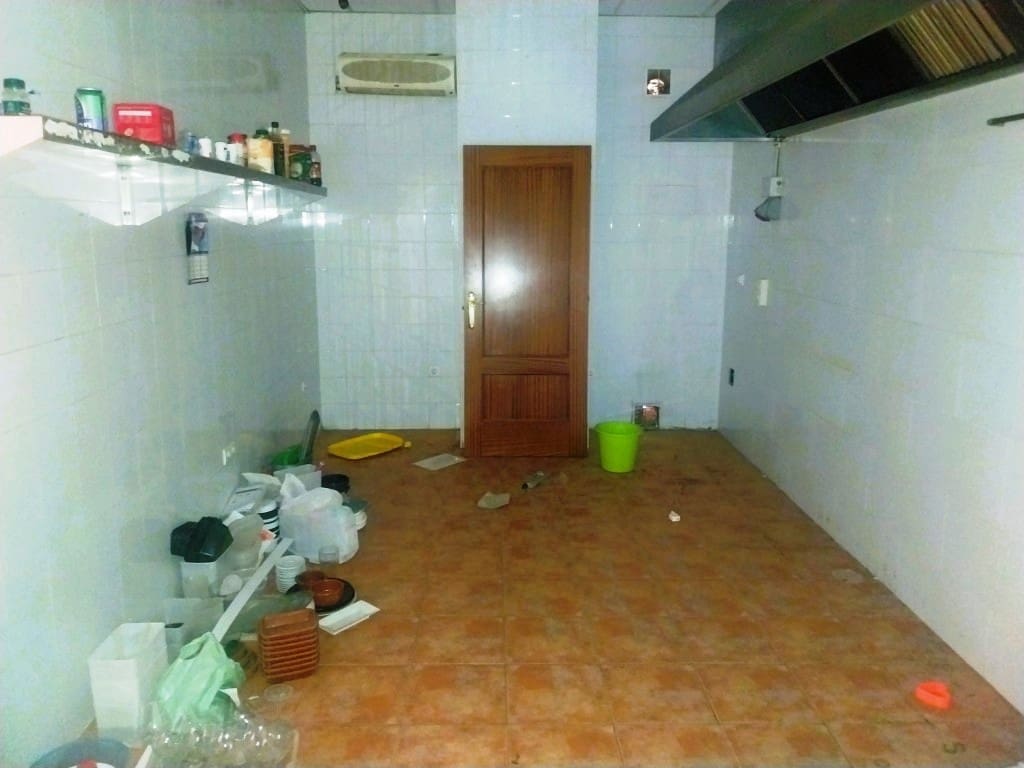 Restaurant/Bar for sale in Fuengirola - € 19,950 (Ref: 9487162)