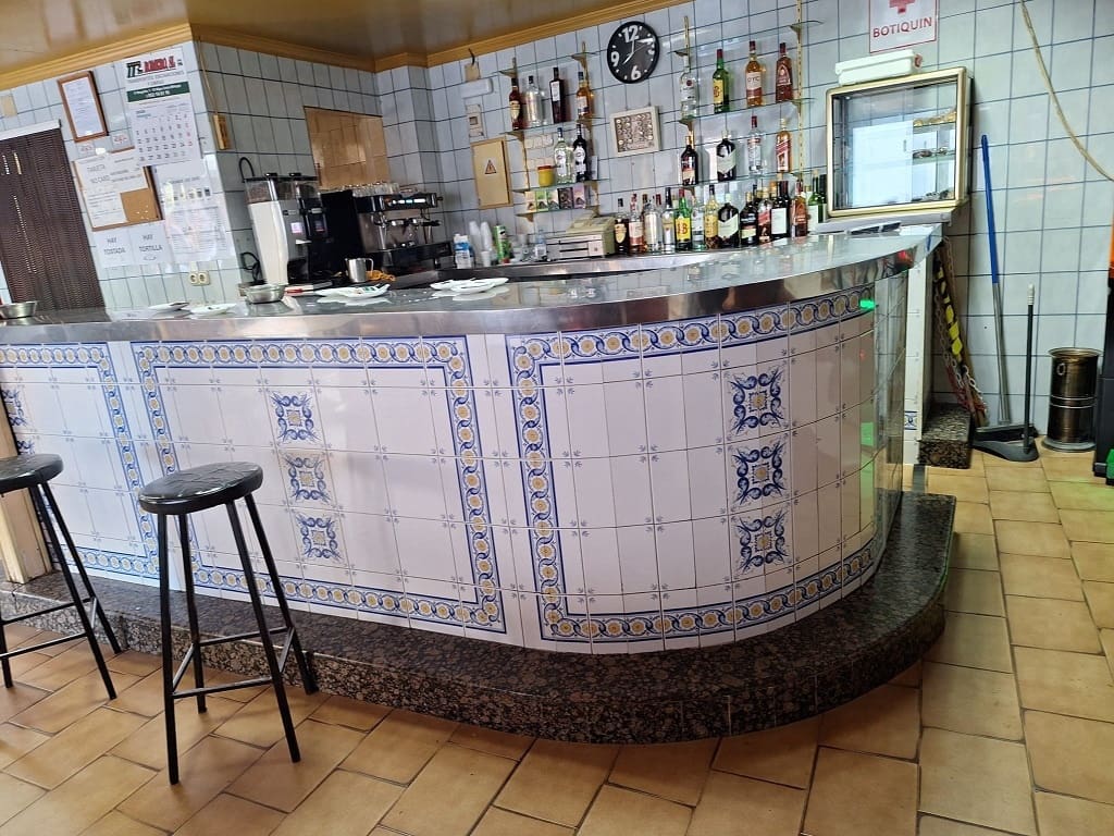 Restaurant/Bar for sale in Fuengirola - € 19,950 (Ref: 9487175)