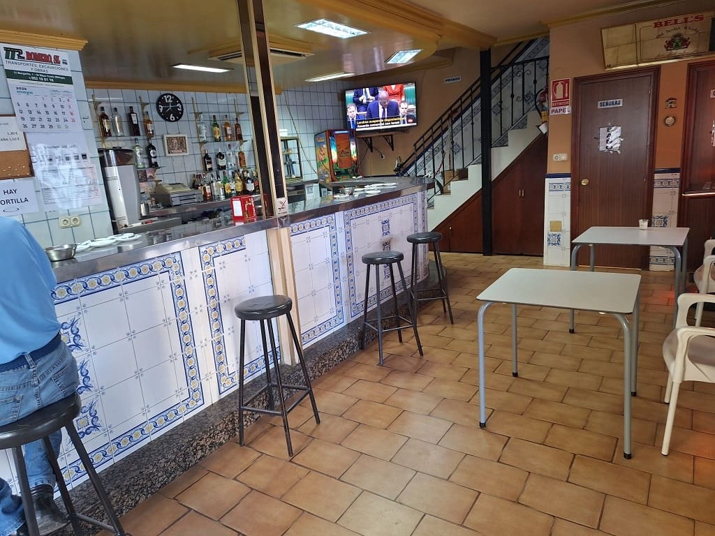 Restaurant/Bar for sale in Fuengirola - € 19,950 (Ref: 9487175)