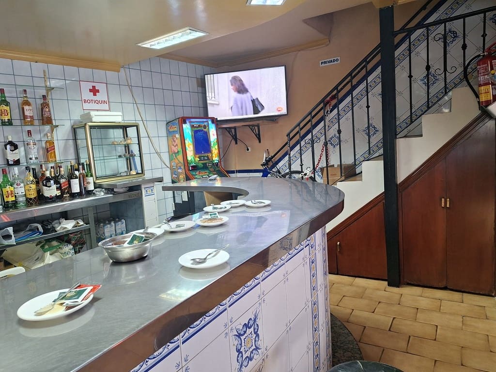 Restaurant/Bar for sale in Fuengirola - € 19,950 (Ref: 9487175)