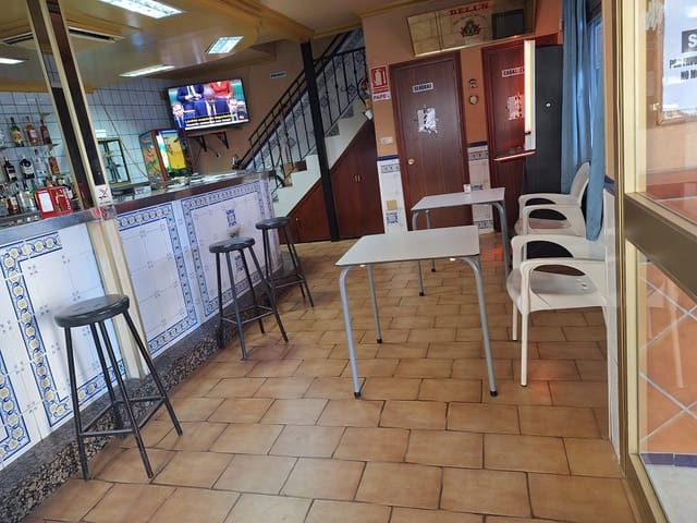Ravintola/baari myytävänä paikassa Fuengirola - 19 950 € (Ref: 9487175)