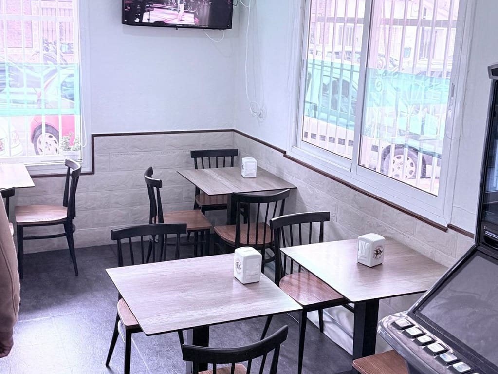 Restaurant/Bar for sale in Fuengirola - € 23,950 (Ref: 9487176)