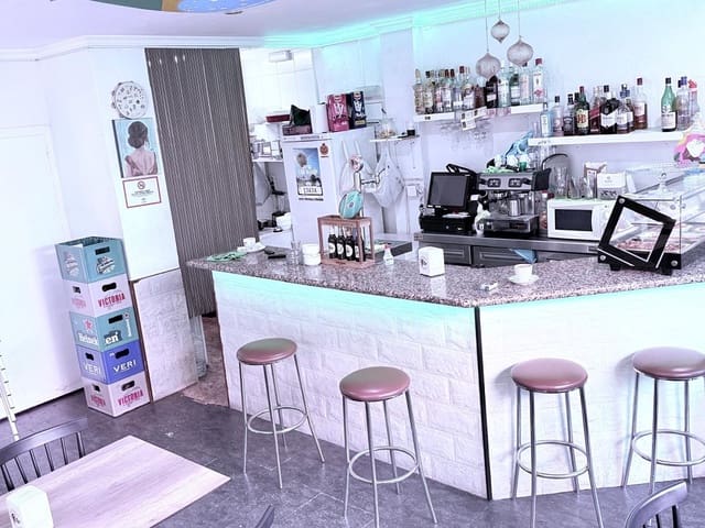Restaurant/Bar for sale in Fuengirola - € 23,950 (Ref: 9487176)