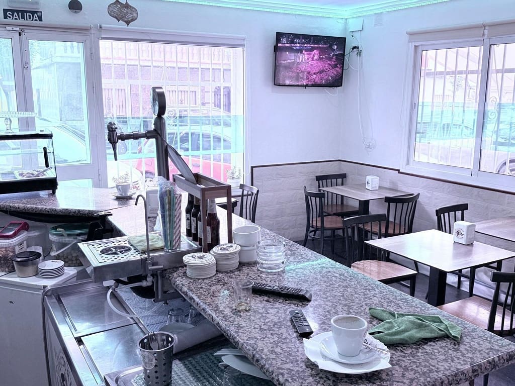 Restaurant/Bar for sale in Fuengirola - € 23,950 (Ref: 9487176)