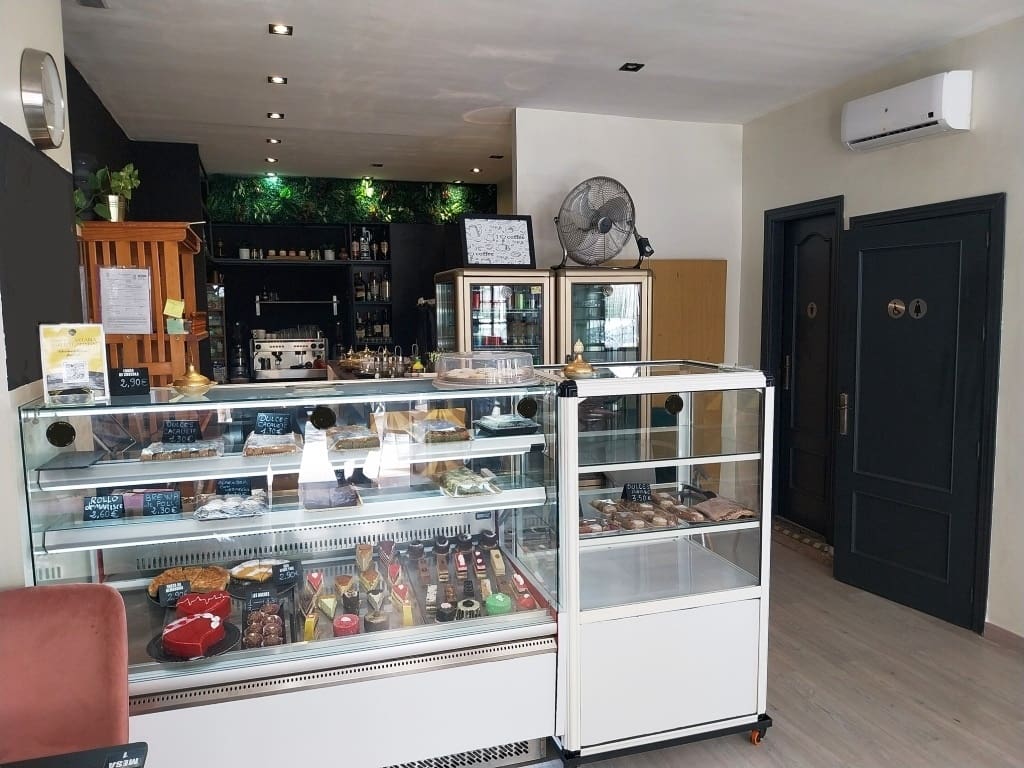 Restaurant/Bar for sale in Fuengirola - € 29,950 (Ref: 9487179)