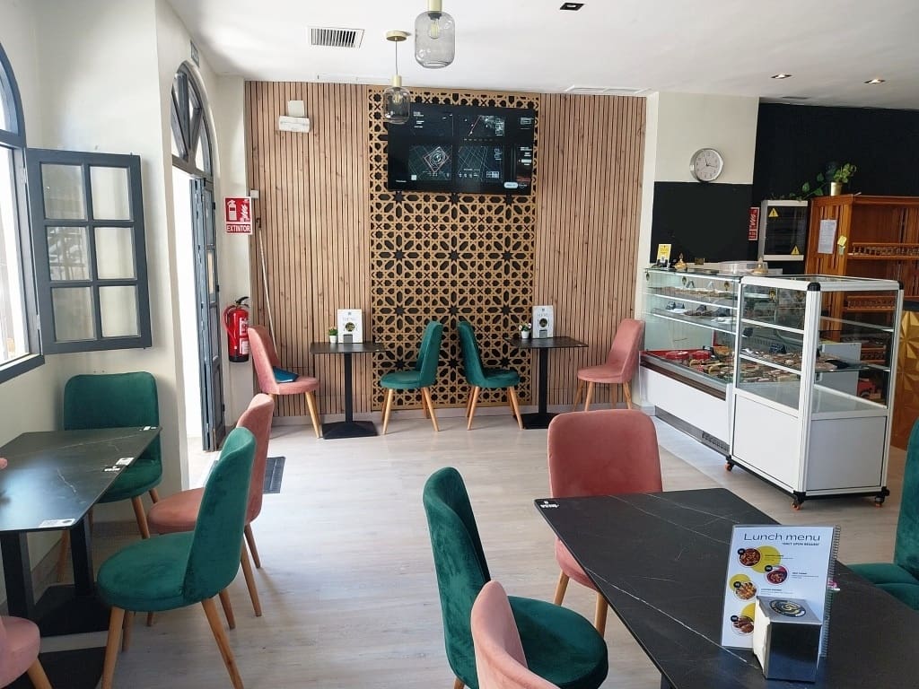Restaurant/Bar for sale in Fuengirola - € 29,950 (Ref: 9487179)