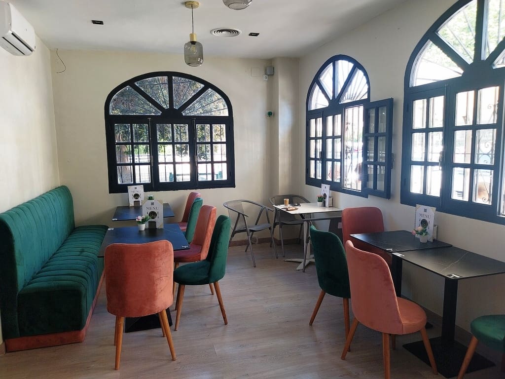 Restaurant/Bar for sale in Fuengirola - € 29,950 (Ref: 9487179)