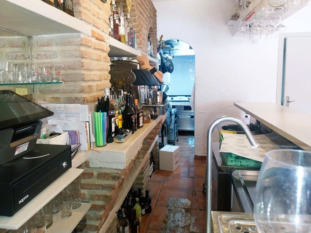 Restaurant/Bar for sale in Fuengirola - € 34,950 (Ref: 9487180)