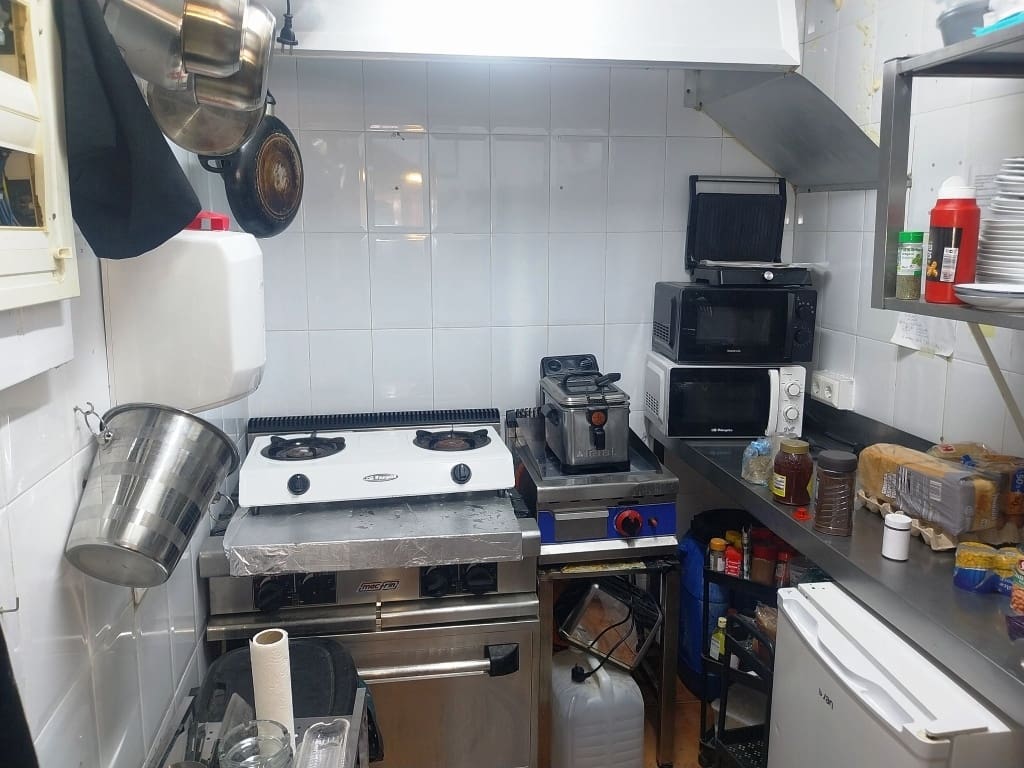 Restaurant/Bar for sale in Fuengirola - € 34,950 (Ref: 9487180)