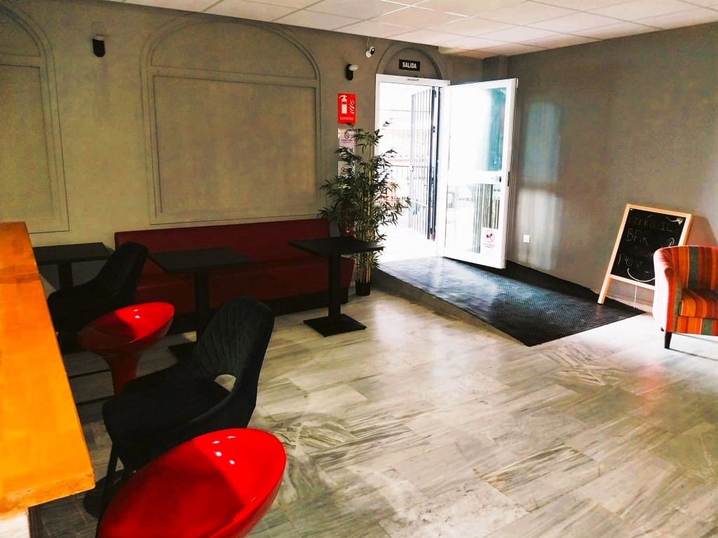 Restaurant/Bar for sale in Fuengirola - € 34,950 (Ref: 9487181)
