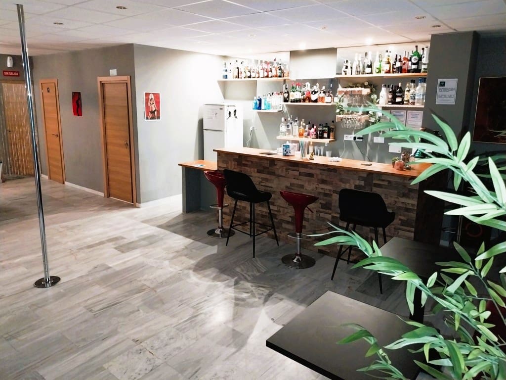 Restaurant/Bar for sale in Fuengirola - € 34,950 (Ref: 9487181)
