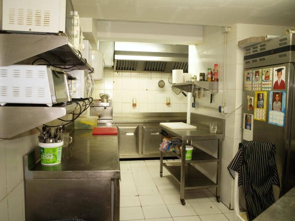 Restaurant/Bar for sale in Fuengirola - € 34,950 (Ref: 9487182)