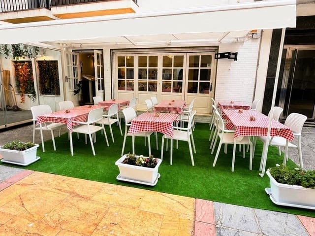Restaurant/Bar til salgs i Fuengirola - € 74 950 (Ref: 9487183)