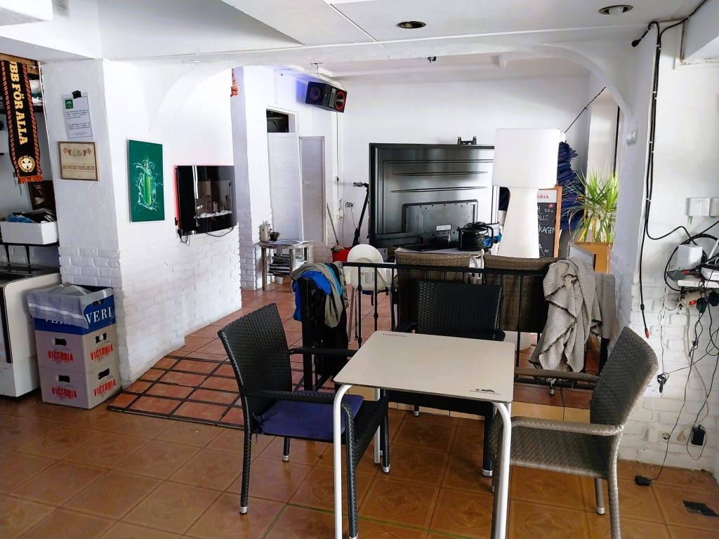 Restaurant/Bar for sale in Fuengirola - € 39,950 (Ref: 9487184)