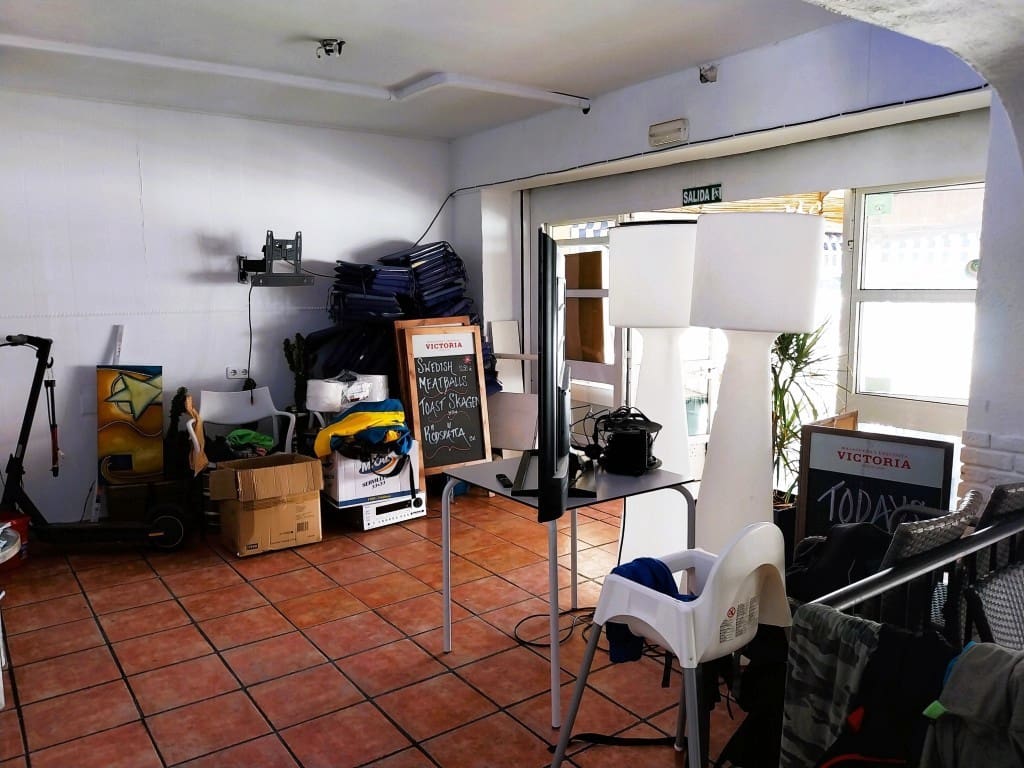 Restaurant/Bar for sale in Fuengirola - € 39,950 (Ref: 9487184)